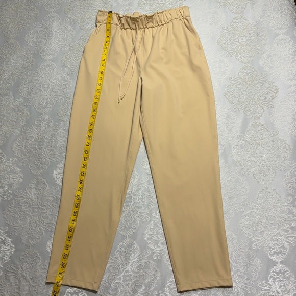 Lululemon Stretch High-Rise Pant 7/8 Length In Prosecco Yellow Size 8 - Picture 11 of 11